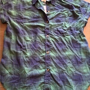 American Eagle Outfitters Green and Blue flannel short sleeved Button Down Shirt